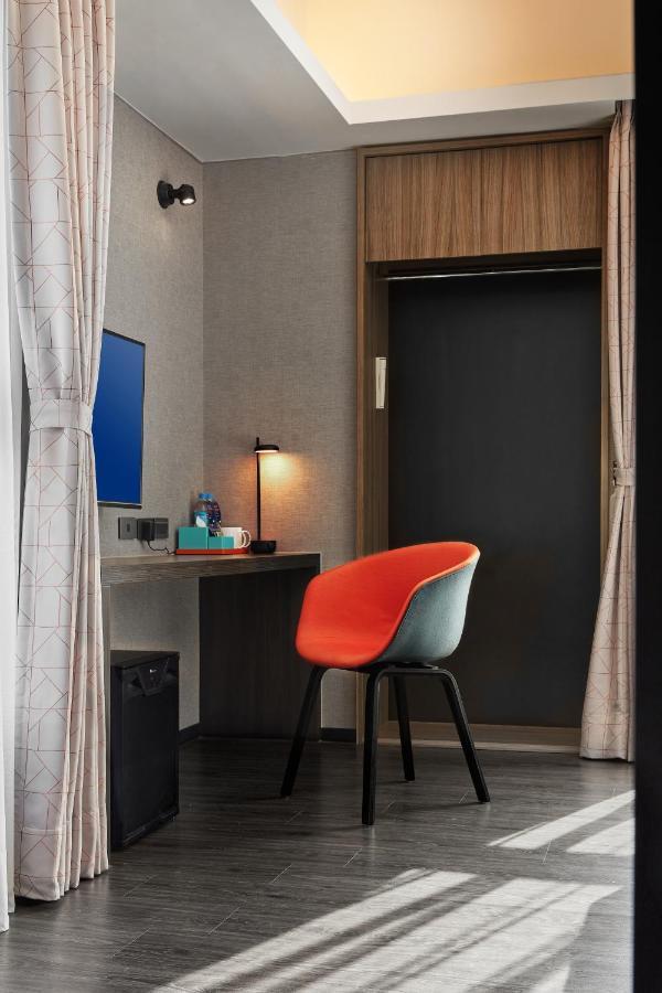 Holiday Inn Express Kaohsiung Love River By Ihg Eksteriør bilde