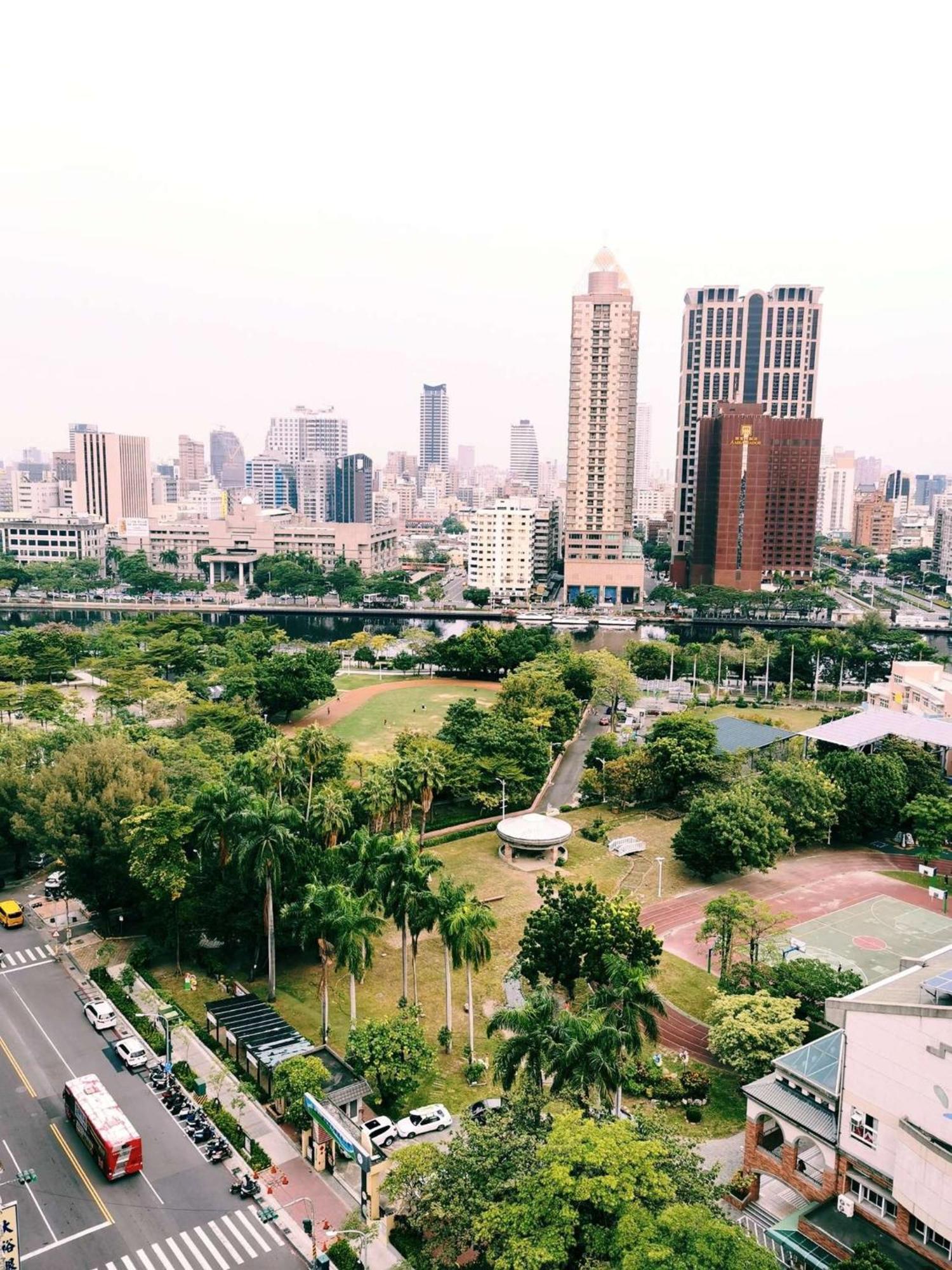 Holiday Inn Express Kaohsiung Love River By Ihg Eksteriør bilde