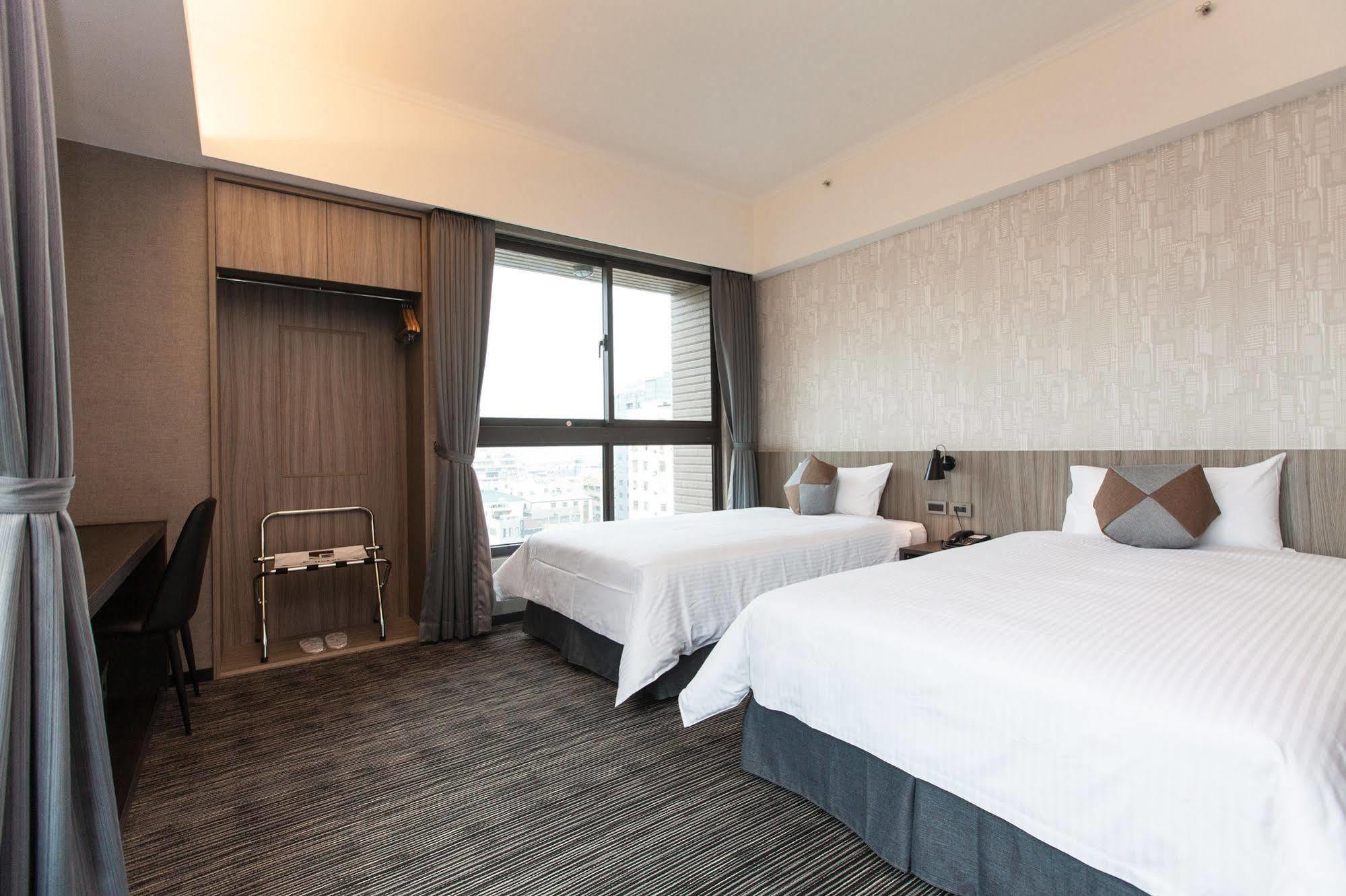 Holiday Inn Express Kaohsiung Love River By Ihg Eksteriør bilde